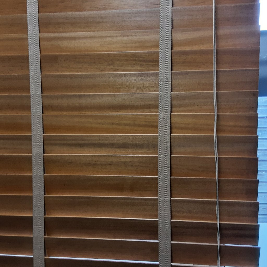 JALOEZIE HOUTEN UITVOERING 2ST 100X180CMX5CM LAMEL,ALS NIEUW, Ophalen, Jaloezie, Inclusief montageonderdelen, Hout