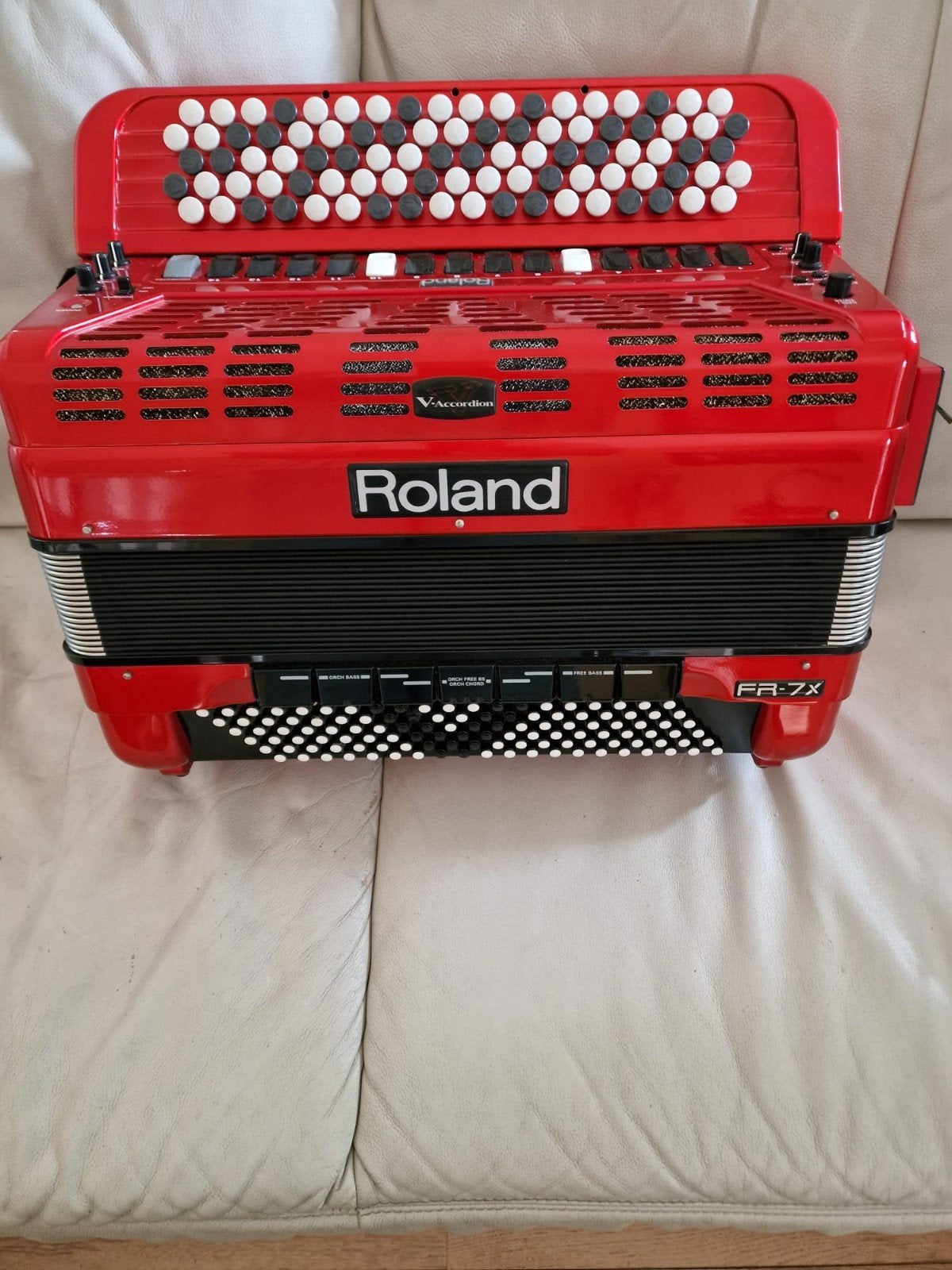 Roland FR7X knopaccordeon 120 bas rood, Muziek en Instrumenten, Accordeons, Met riemen, Zo goed als nieuw, Knopaccordeon, 120-bas