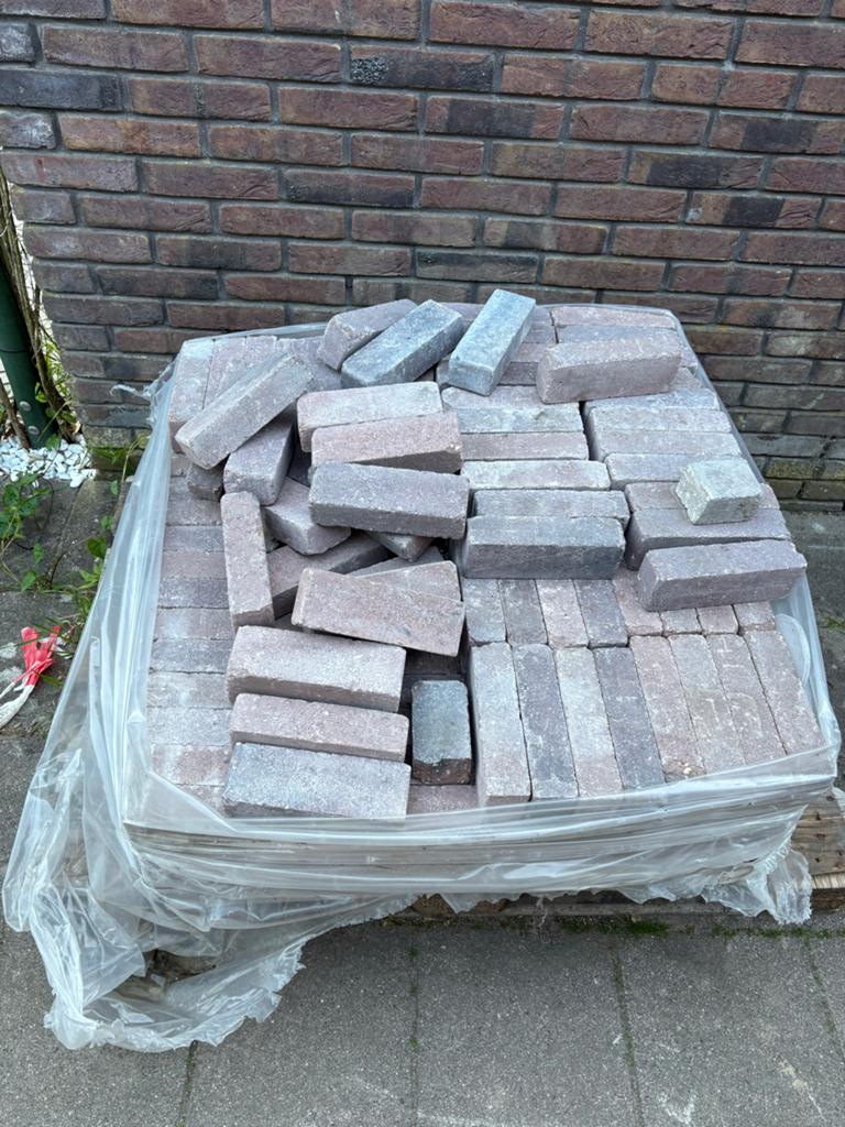 Metro Trommelsteen 20x5x7 cm Rood, Ophalen, Gebruikt, Beton, Klinkers