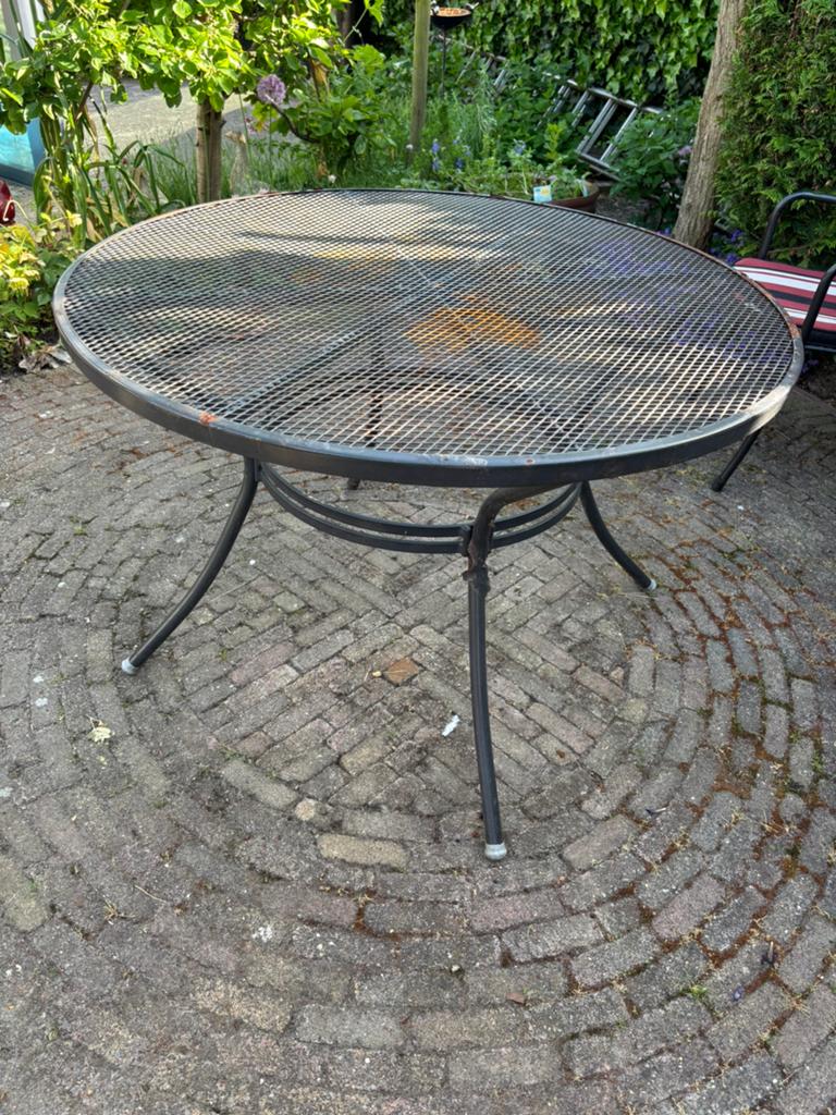 GRATIS!!  Ronde ijzeren tuintafel 120cm,  gebruikt!, Ophalen, Gebruikt, Rond, Metaal