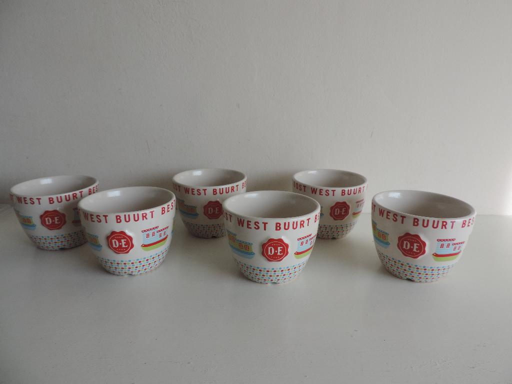6 mokken van Douwe Egberts, Huis en Inrichting, Keuken | Servies, Ophalen of Verzenden, Aardewerk, Overige stijlen, Kop(pen) en/of Schotel(s)