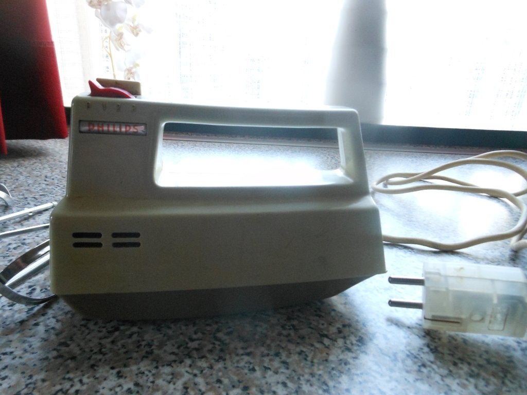 Vintage Philips handmixer - niet compleet, 1 werkt niet, 4 liter of meer, Ophalen, Niet werkend, 3 snelheden of meer