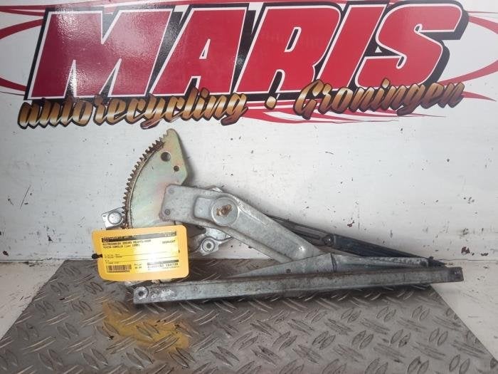 Ruitmechaniek 2Deurs rechts-voor van een Toyota Corolla, Gebruikt, -, -, Ophalen of Verzenden