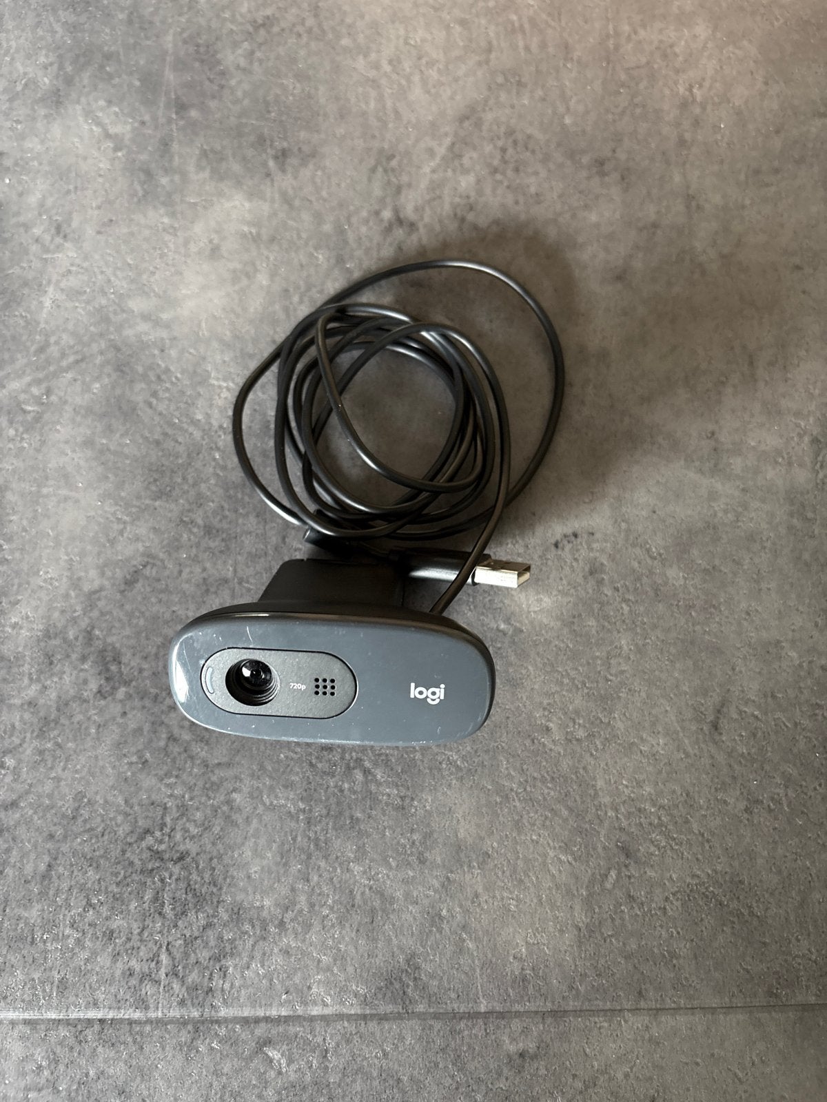Logitech HD Webcam 720p - Perfect voor videobellen, Computers en Software, Webcams, Gebruikt, Ophalen of Verzenden, Windows, Monitorclip