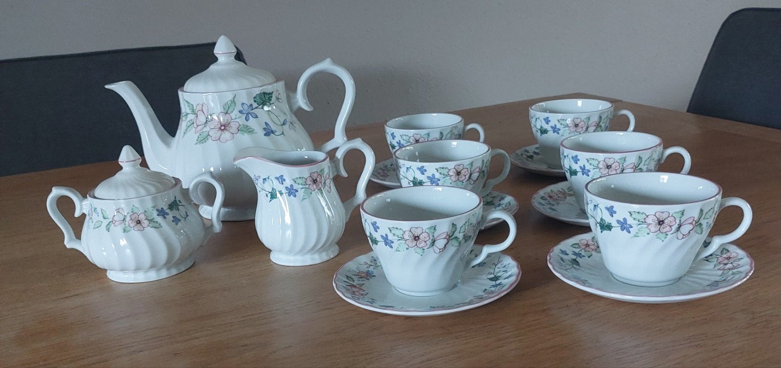 Servies Wood & Sons, Spring Fields, Ophalen, Overige merken, Zo goed als nieuw, Overige stijlen