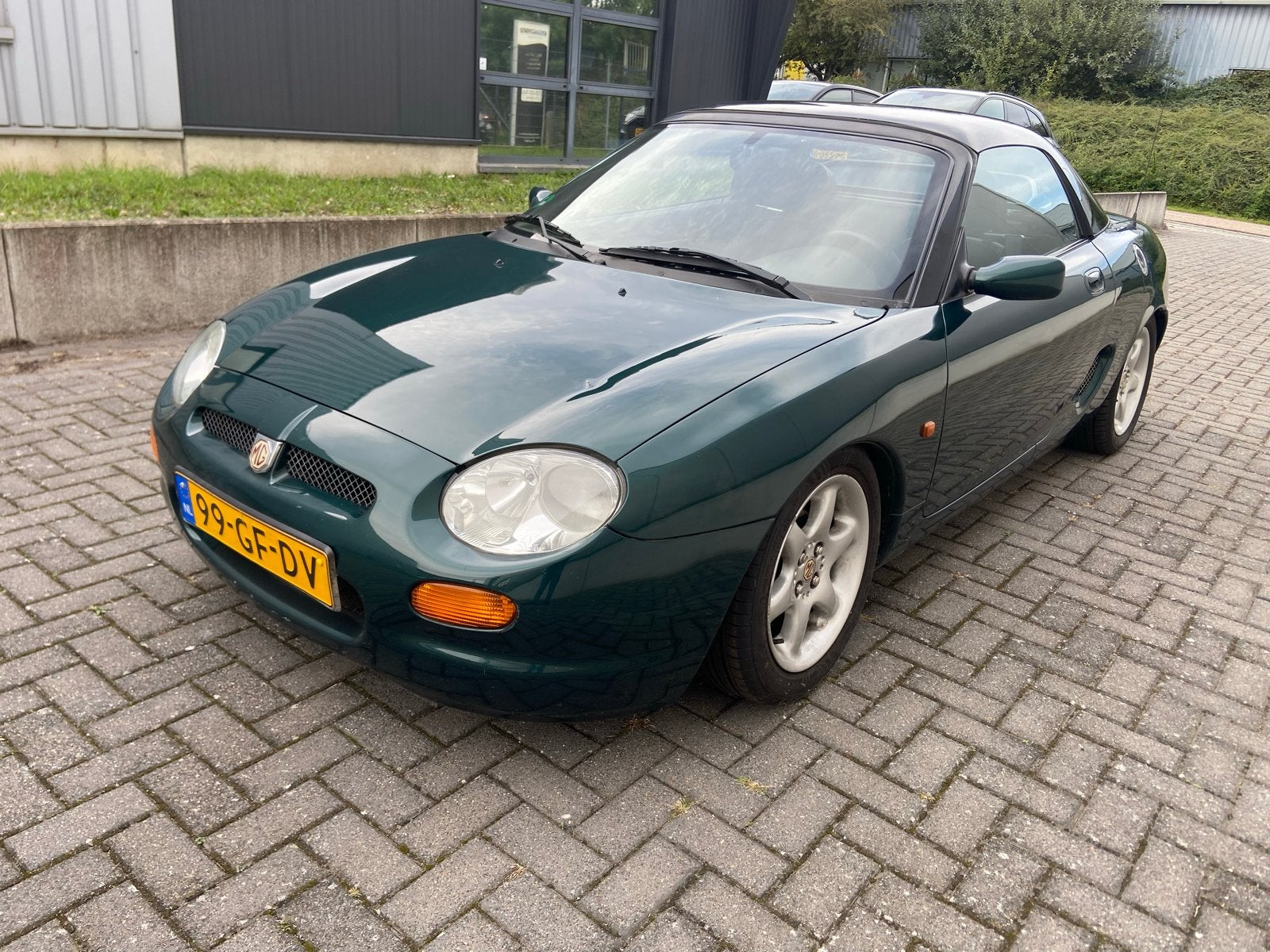 MG F 1.8 I 1997 racing green, Auto's, Achterwielaandrijving, 4 cilinders, Cabriolet, 1796 cc