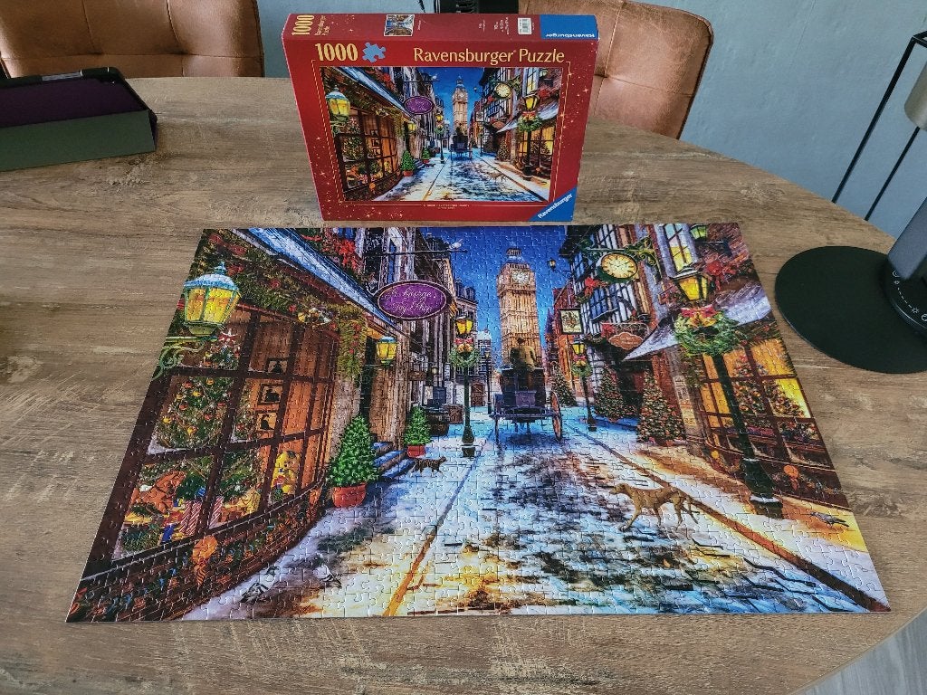 CHRISTMASTIME 1000 stukjes van RAVENSBURGER kost 5,00, Ophalen of Verzenden, 500 t/m 1500 stukjes, Zo goed als nieuw, Legpuzzel