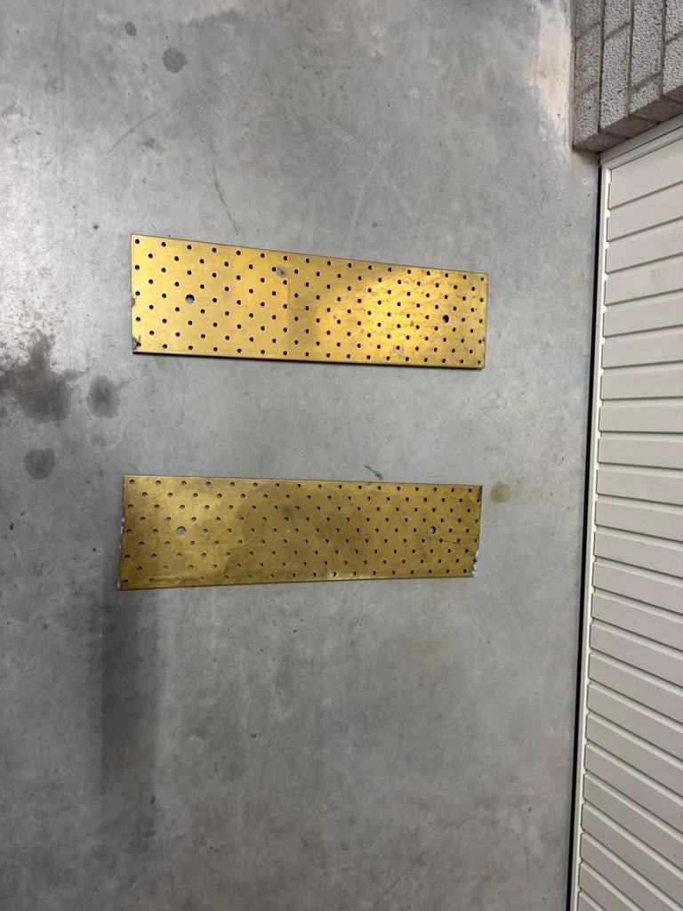 Twee messing lekblad bladen, Doe-het-zelf en Verbouw, Metselstenen, Ophalen, Zo goed als nieuw, Bakstenen