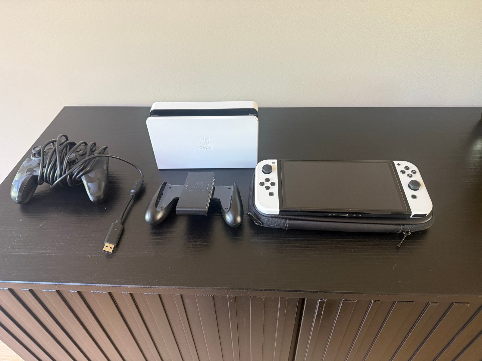 Nintendo Switch OLED - Zo goed als nieuw met extra controlle