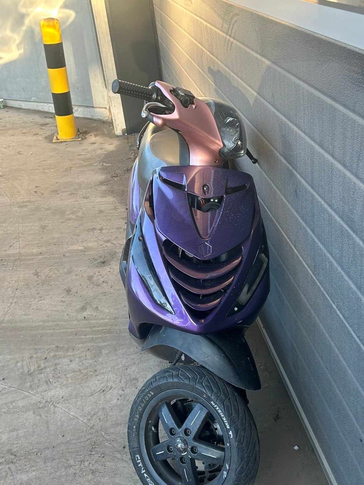 Piaggo zip 125cc, Fietsen en Brommers, Scooters | Piaggio, Zo goed als nieuw, Zip, Tweetakt, Ophalen
