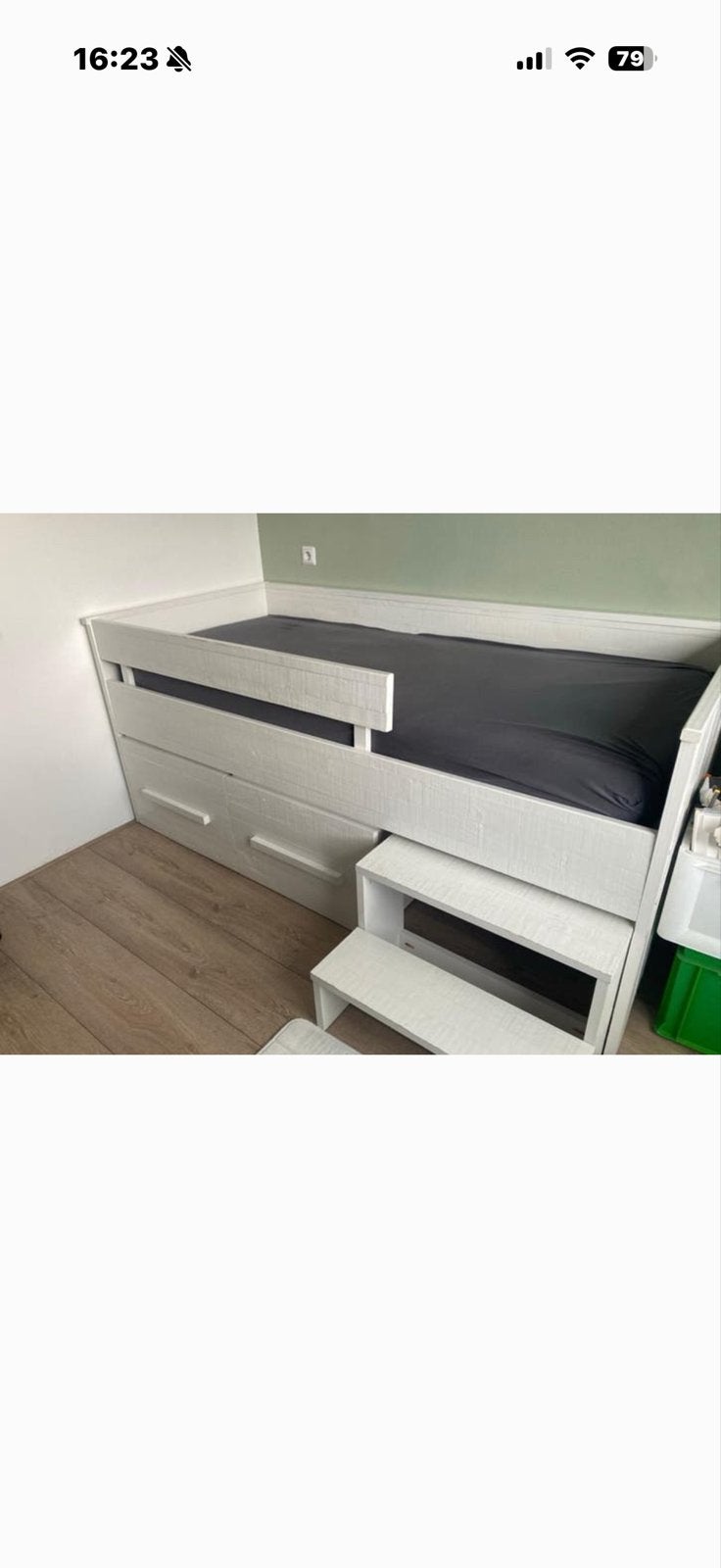 Wit kinderbed met trapje en opberglades, 85 tot 100 cm, Gebruikt, Ophalen of Verzenden, Lattenbodem
