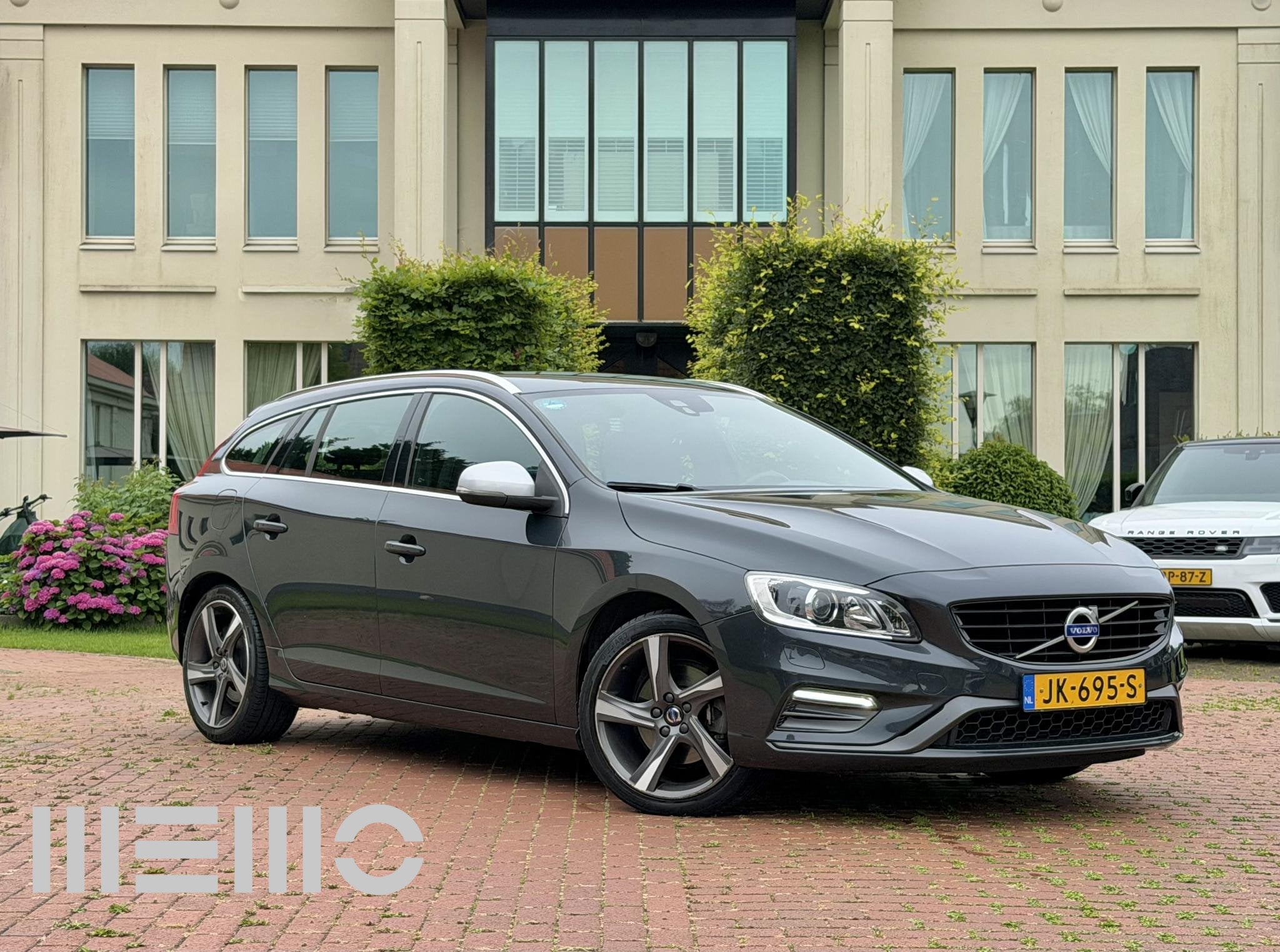 Volvo V60 1.5 T3 R-Design, Euro 6, 4 cilinders, Origineel Nederlands, 152 pk