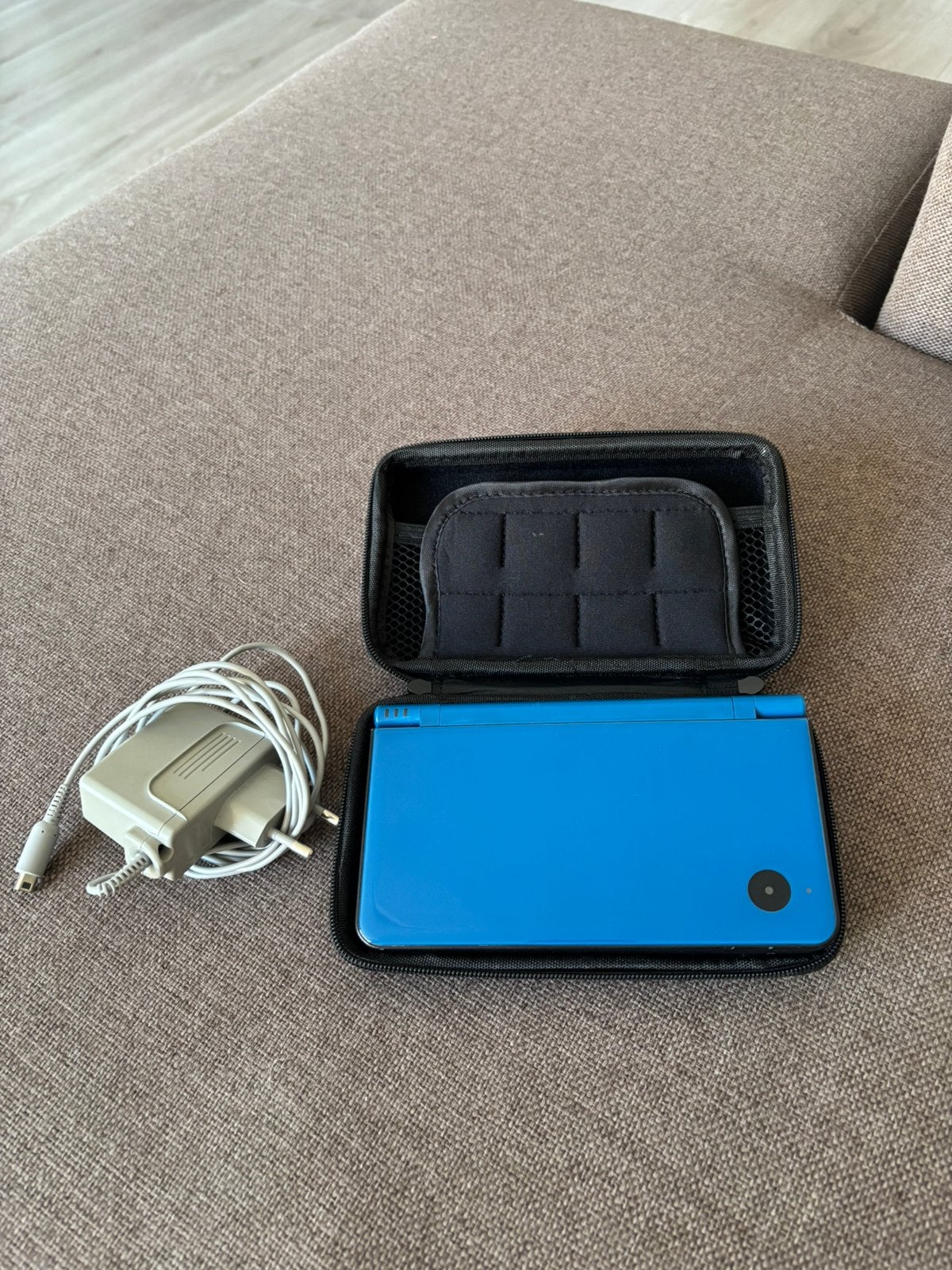 Nintendo DS XL, Spelcomputers en Games, Spelcomputers | Nintendo 2DS en 3DS, Ophalen, Zo goed als nieuw, 3DS