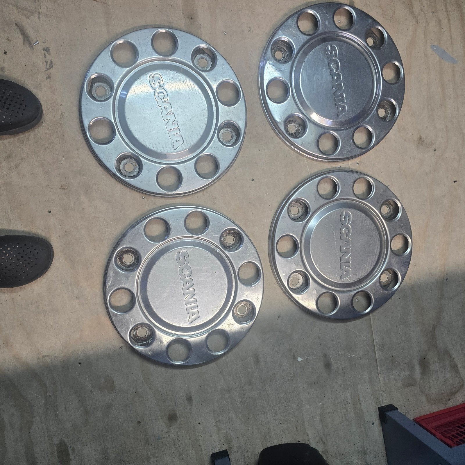 Scania wieldoppen set van 4, Ophalen of Verzenden, Gebruikt