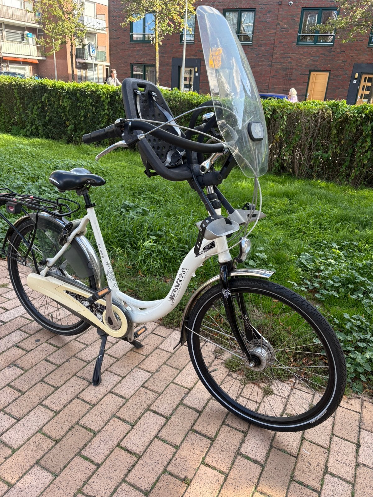 Sparta Amazone Moederfiets met kinderzitje, Ophalen, Sparta, Dubbele standaard, 1 zitje