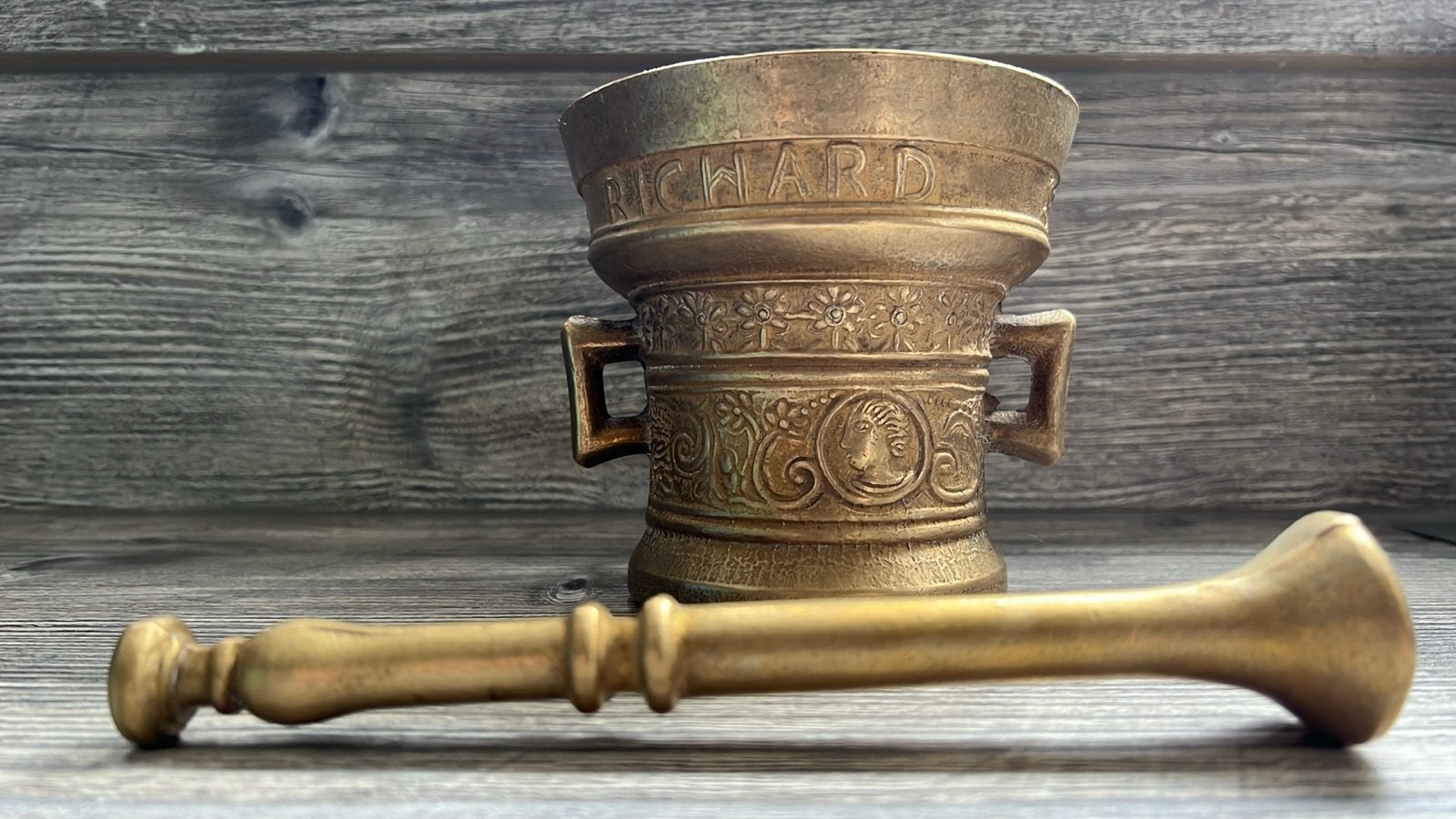 Antieke Bronzen Vijzel met Stamper - Decoratief & Functionee, Antiek en Kunst, Ophalen of Verzenden, Brons