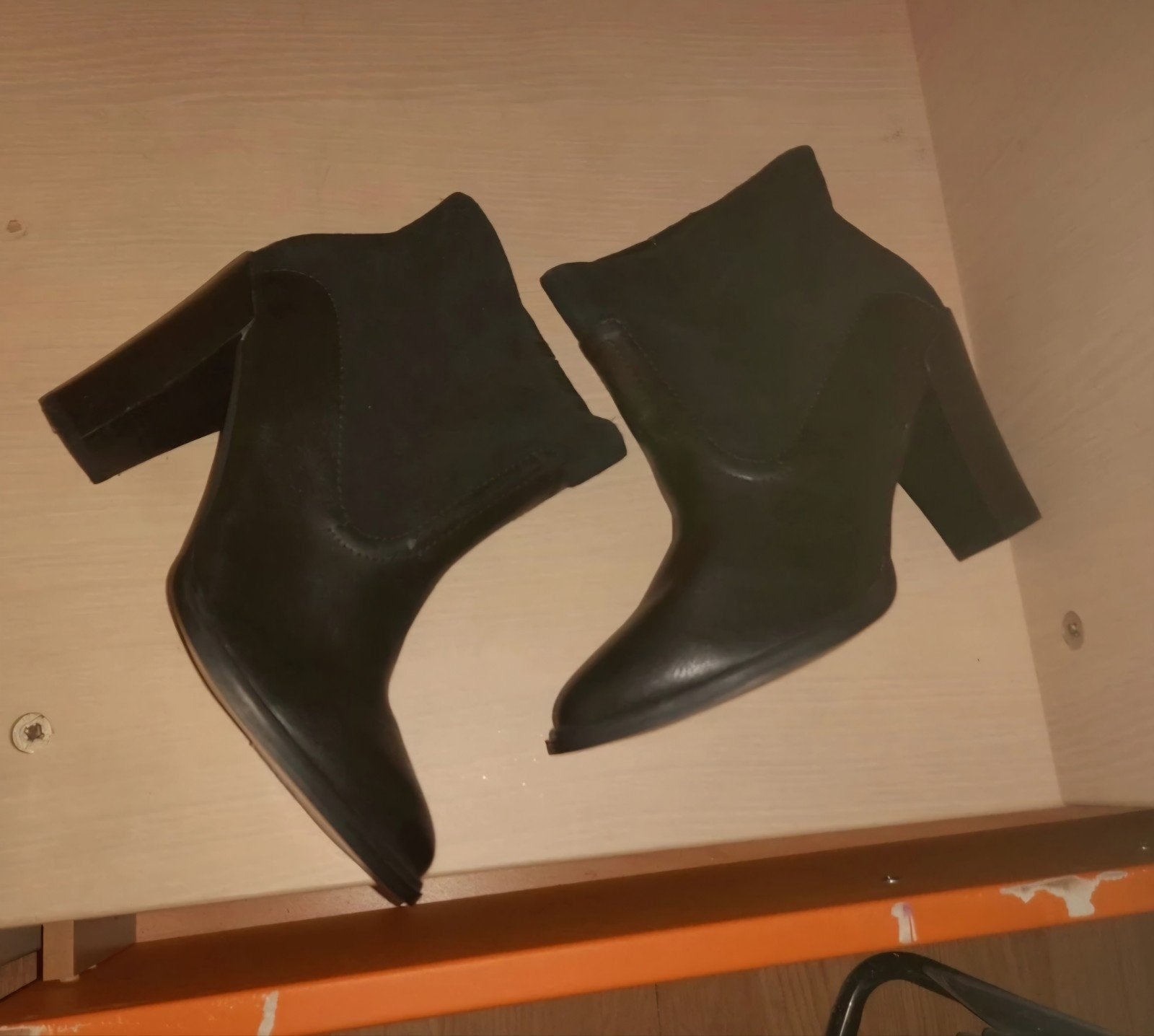 Piure Nieuwe Dames Enkellaarzen,  50 euro, Zwart, Lage of Enkellaarzen, Nieuw, Ophalen of Verzenden
