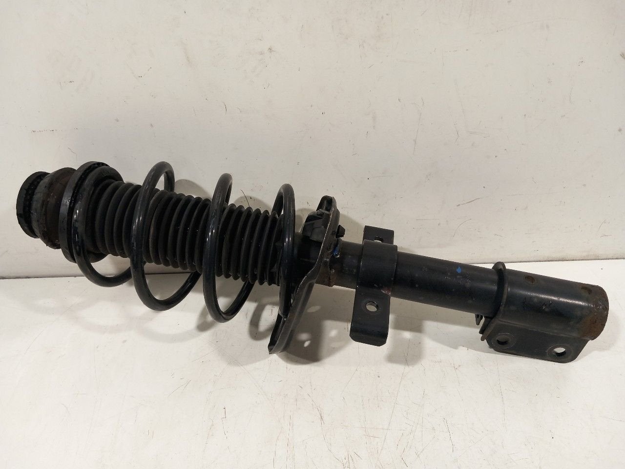 Veerpoot links voor Renault Clio, Auto-onderdelen, Onderdelen@venauto.nl, Van der Ven Autorecycling B.V., Gebruikt, Ettenseweg 76, 4706 PB Roosendaal, The Netherlands