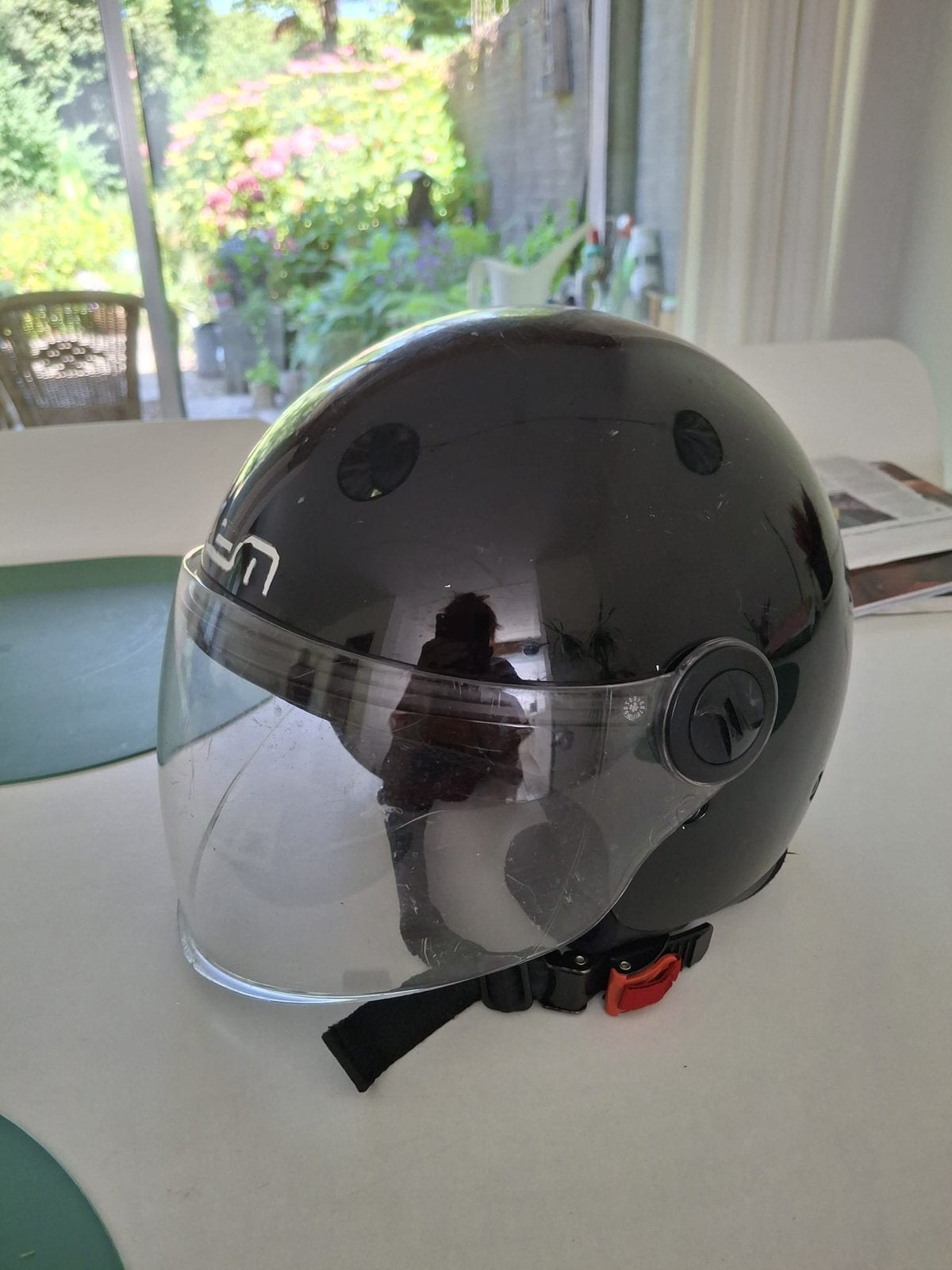 Brommerhelm LEM, Ophalen, Gebruikt, Medium
