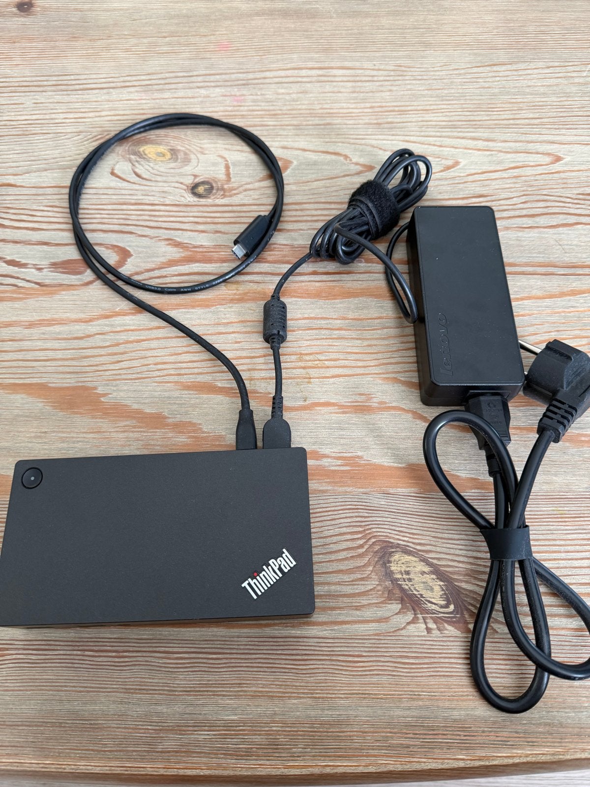 Lenovo ThinkPad USB 3.0 Pro Dock - Docking Station, Computers en Software, Dockingstations, Ophalen of Verzenden, Gebruikt, Docking station