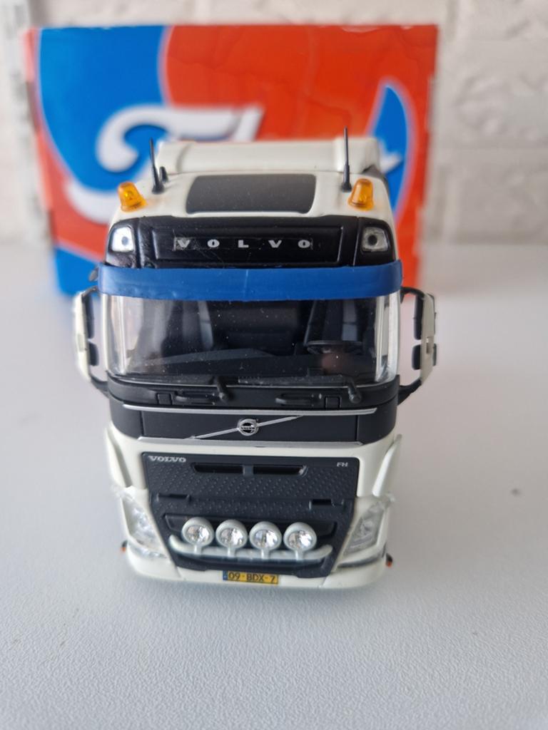 Tekno Volvo FH4 CBR cement., Ophalen of Verzenden, Zo goed als nieuw, Bus of Vrachtwagen, Tekno