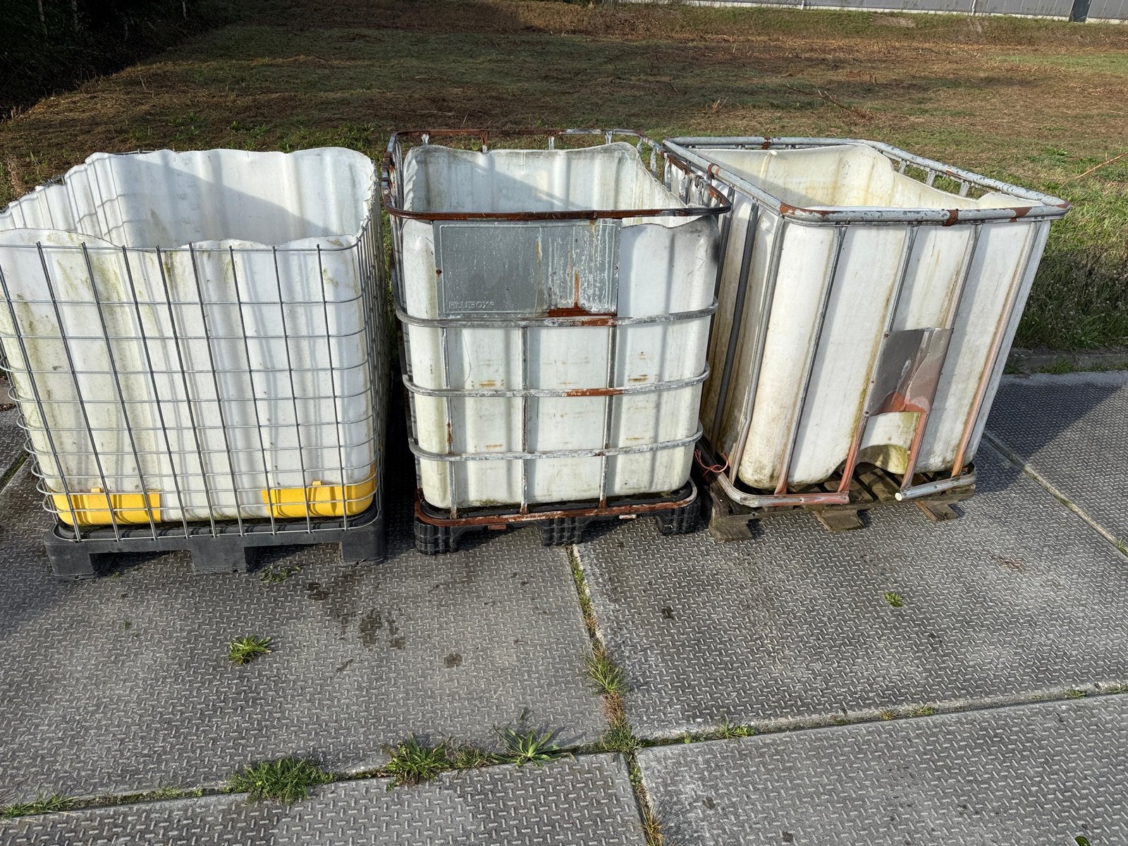 3 IBC containers, Ophalen of Verzenden
