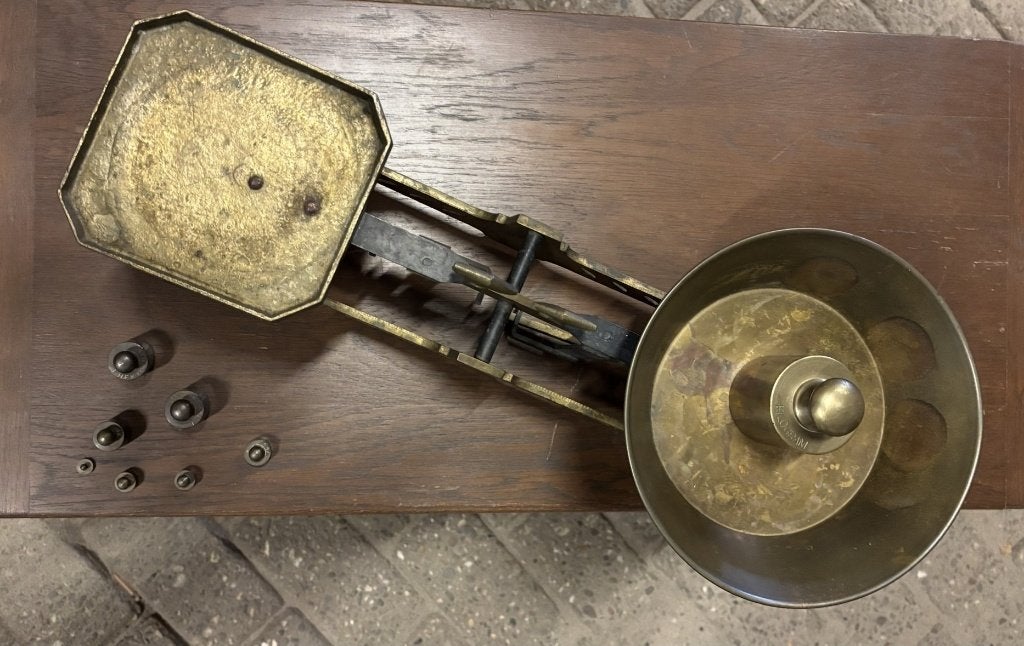 Antieke gietijzeren keukenweegschaal 3 kg met gewichten, Ophalen of Verzenden
