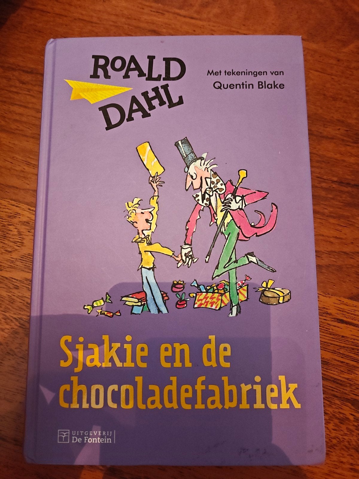 Sjakie en de chocoladefabriek - Roald Dahl, Ophalen of Verzenden, Gelezen, Roald Dahl, Fictie algemeen