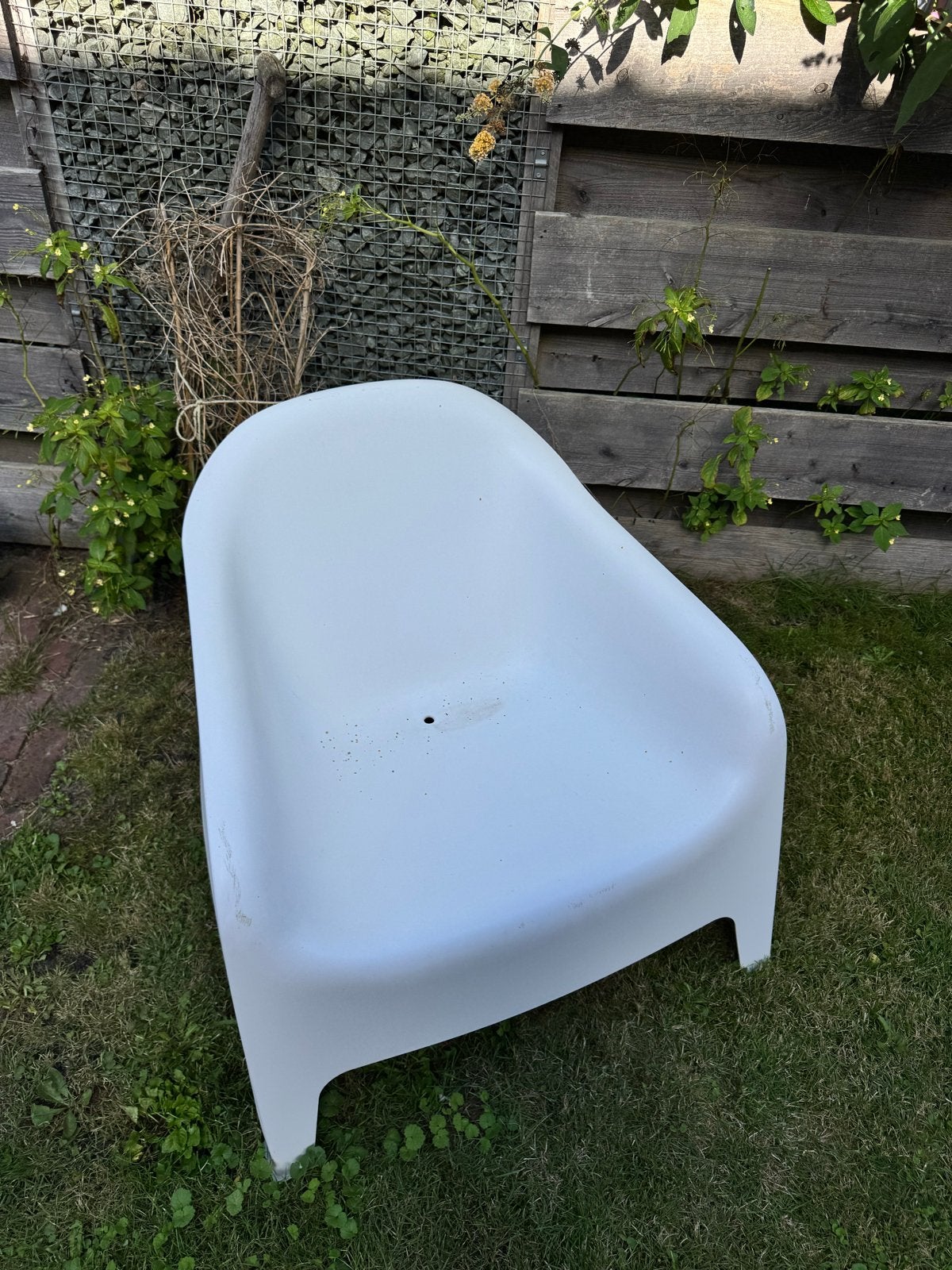 IKEA Skarpö fauteuil - wit, lichte beschadigingen, Ophalen, Gebruikt, Kunststof