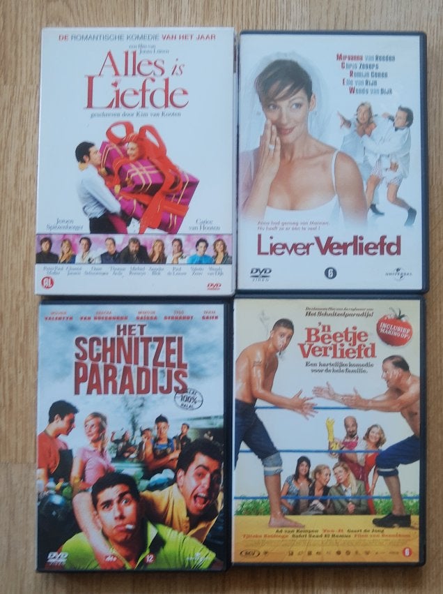 4x NL COMEDY KOMEDIE / Thema Liefde & Schnitzels!, Alle leeftijden, Ophalen of Verzenden, Zo goed als nieuw, Komedie