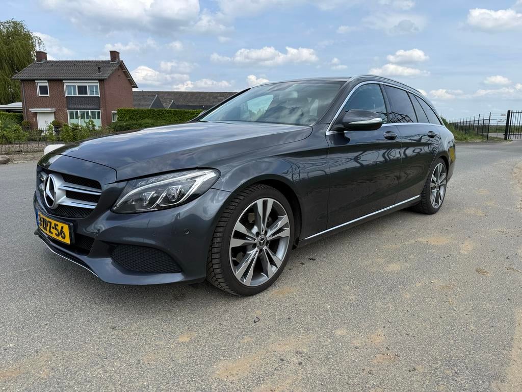 Mercedes-Benz C-Klasse C220 CDI Estate 2015|Pano|Trekhaak, Achterwielaandrijving, 1800 kg, 4 cilinders, Leder en Stof