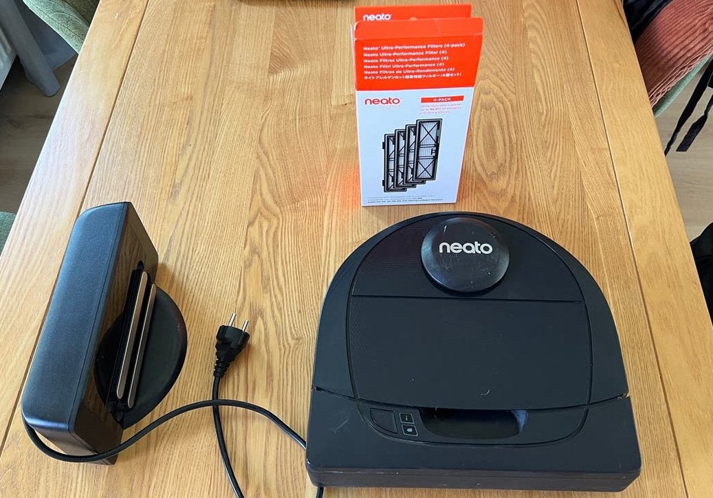 Neato D4 robotstofzuiger - Werkt uitstekend, handmatig, Witgoed en Apparatuur, Stofzuigers, Inclusief accessoires, Gebruikt, Ophalen of Verzenden