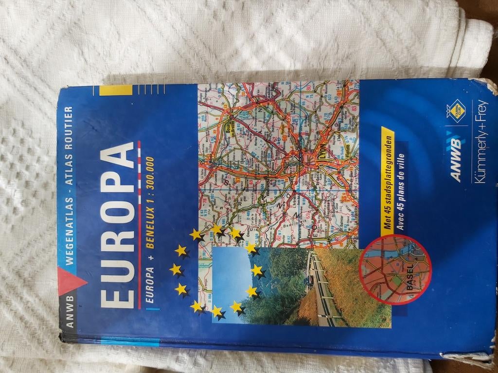 ANWB Wegenatlas Europa + Benelux 1:300.000, Gelezen, 2000 tot heden, Ophalen of Verzenden, Wereld