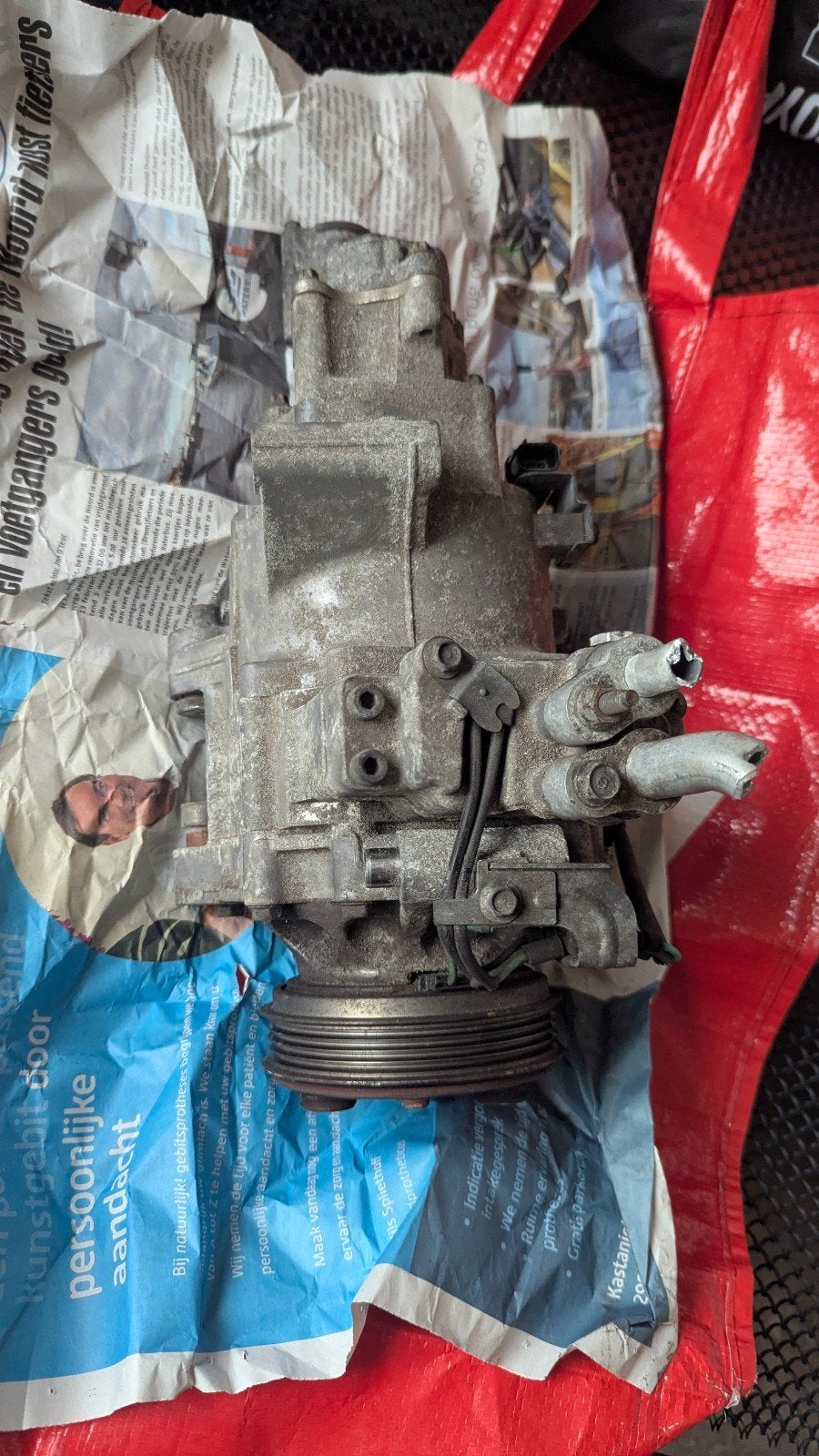 Honda Civic Hybrid (2011) Airco Compressor HBC175 (defect), Auto-onderdelen, Ophalen of Verzenden, Honda