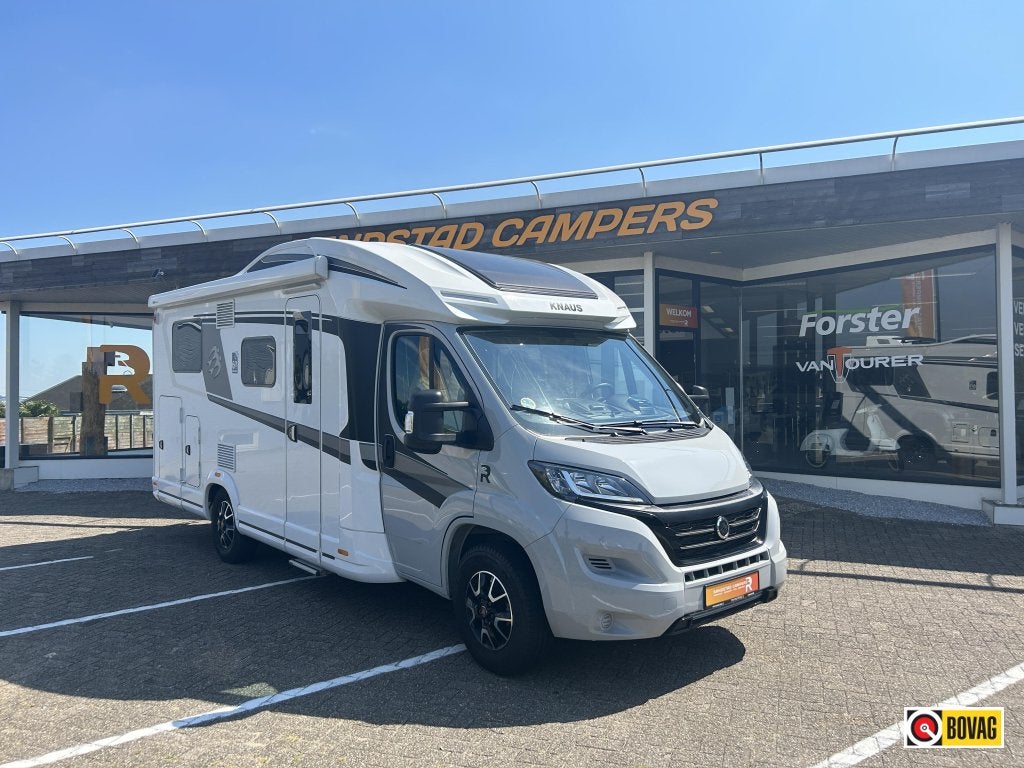 Knaus Sky Wave 60 Years 650 MEG Airco 230V, Zonnepaneel, Caravans en Kamperen, Ringverwarming, Fiat, 6 tot 7 meter, Bedrijf