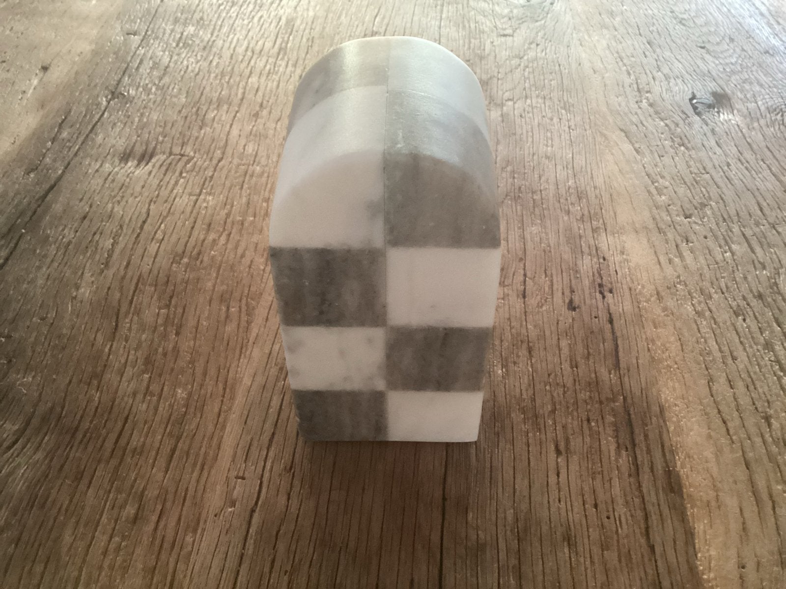 Marmeren beige wit geblokte boekensteun, Ophalen of Verzenden, Zo goed als nieuw, Beige, Steen/keramiek