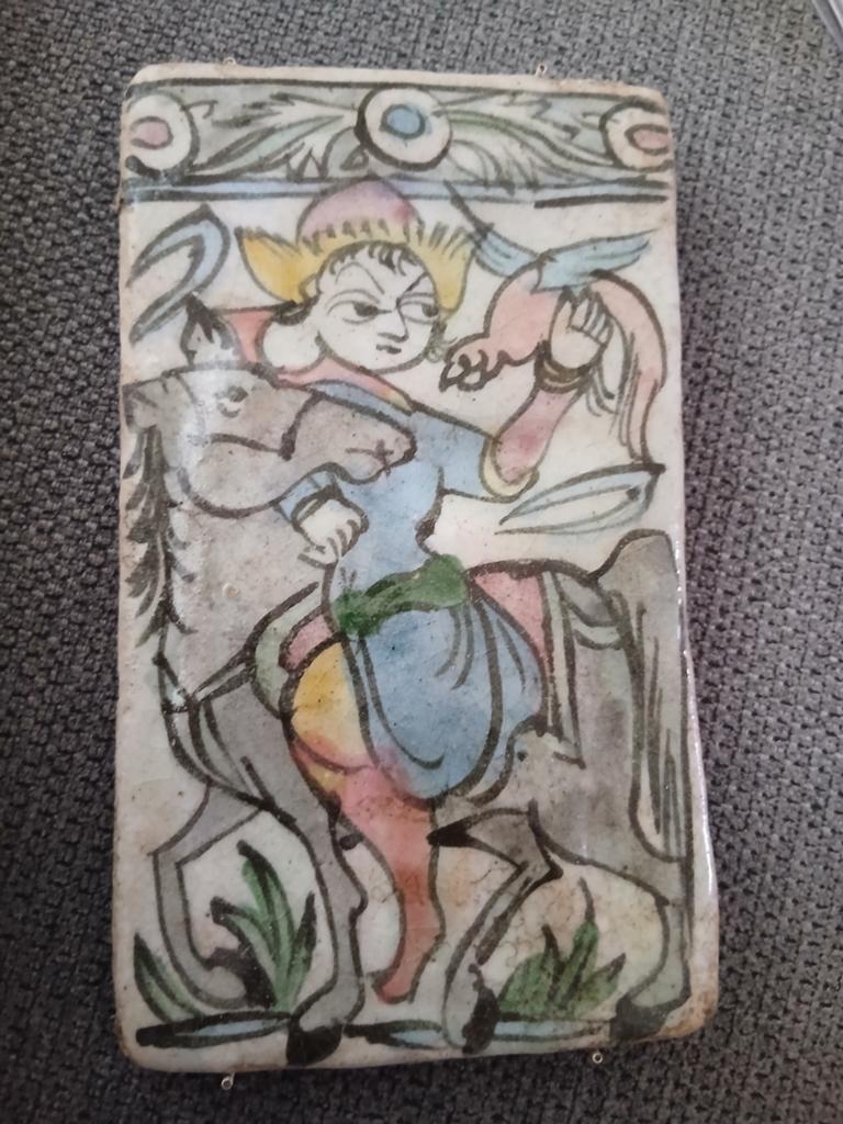 Perzische tegel Qajar  ? Vrouw te paard met vogel, Ophalen of Verzenden