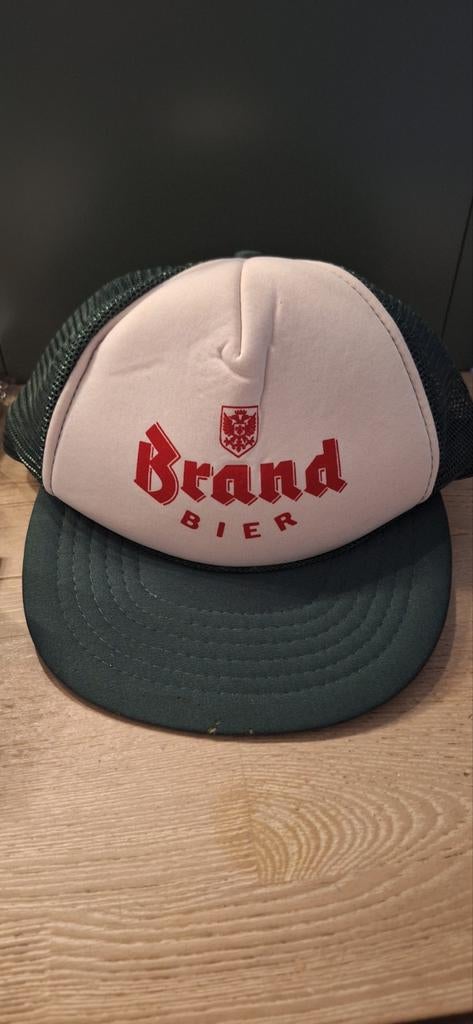 Brand bier pet (25326), Verzamelen, Biermerken, Ophalen of Verzenden, Kleding, Brand