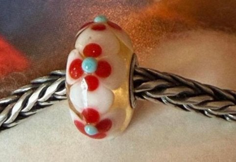 Trollbeads UNIQUE kraal met bloemetjes, Glas of Kristal, Nieuw, Ophalen of Verzenden, Trollbeads