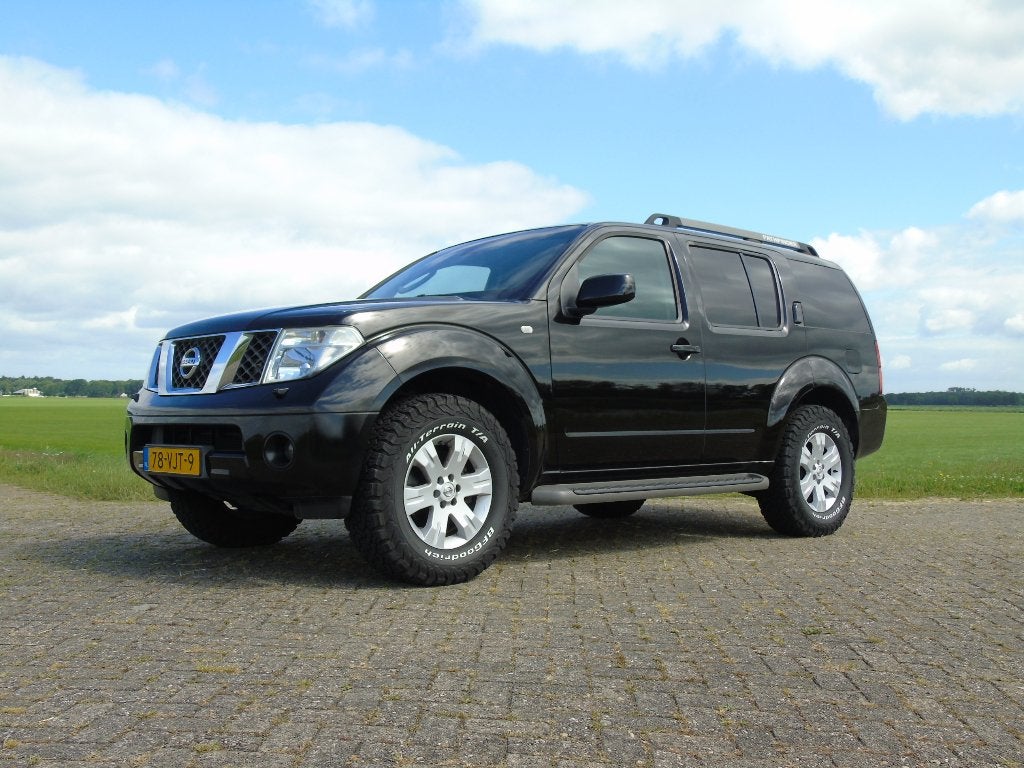 Nissan Pathfinder 2.5DCi automaat grijs kenteken, Automaat, 7 stoelen, Zwart, Origineel Nederlands