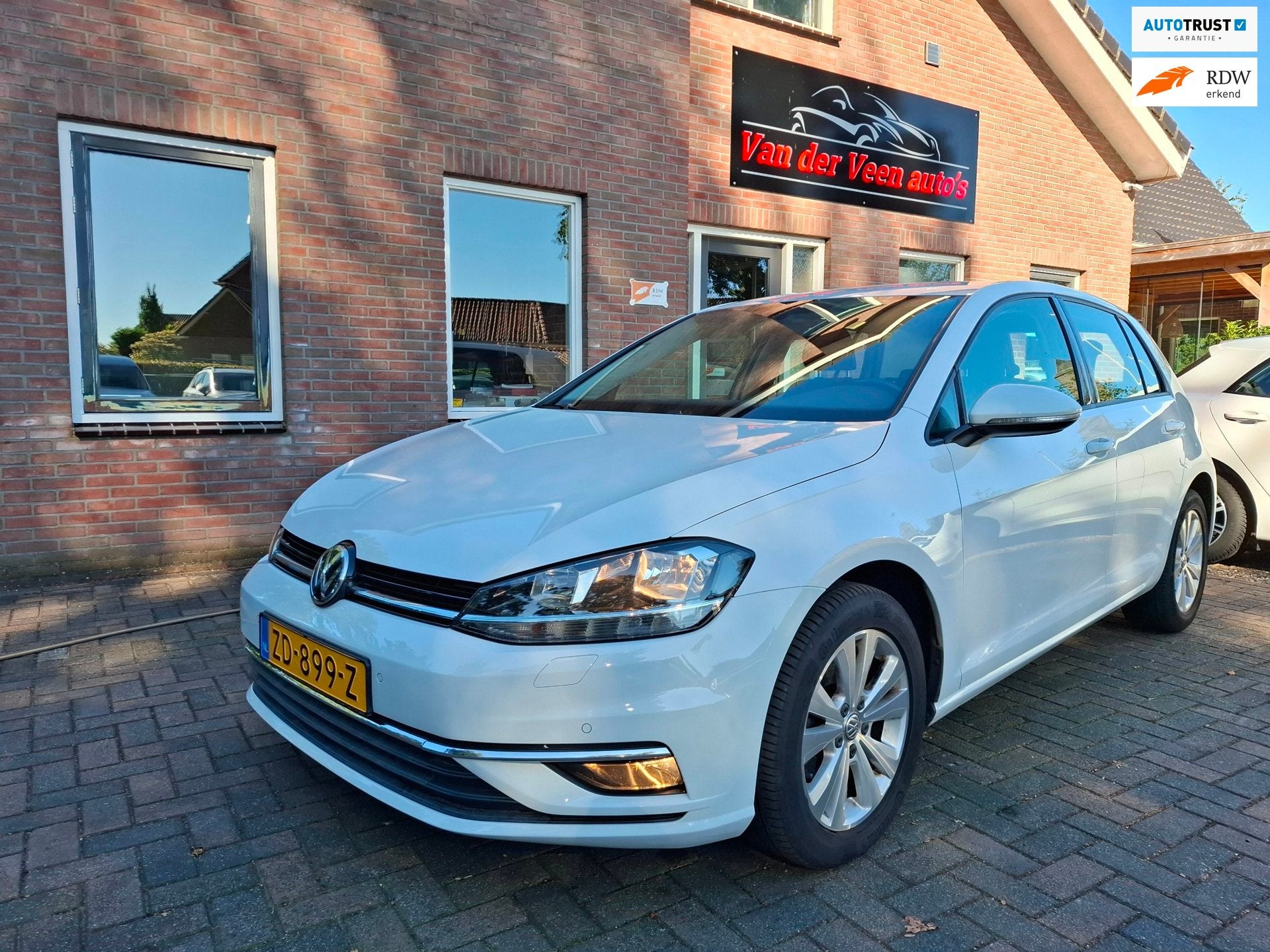 Volkswagen Golf 1.0 TSI Comfortline. O.a. camera, stoelverw,, Auto's, Dealer onderhouden, Stof, Gebruikt, 620 kg
