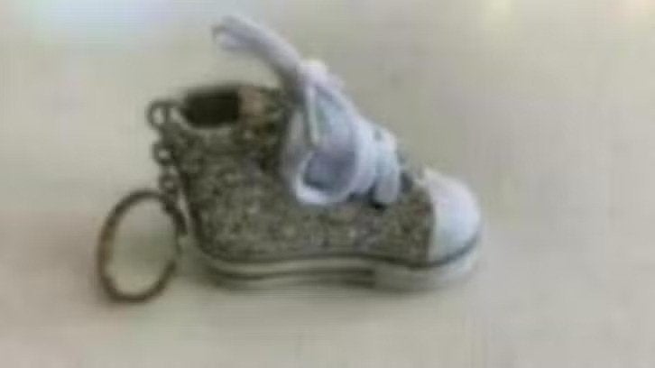 Sleutelhanger gympie / sneaker ( zilverkleurige glitter, Ophalen of Verzenden, Nieuw