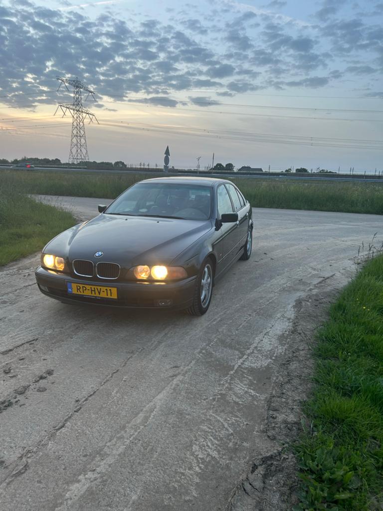 BMW 5-Serie 2.5 I 523 AUT 1997 Groen, Achterwielaandrijving, Origineel Nederlands, 75 €/maand, Particulier