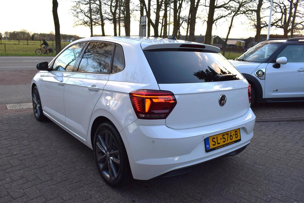 Volkswagen Polo 1.0 TSI 116PK Highline XENON-LED/NAVI/ADAP C, Gebruikt, Origineel Nederlands, Bedrijf, Handgeschakeld
