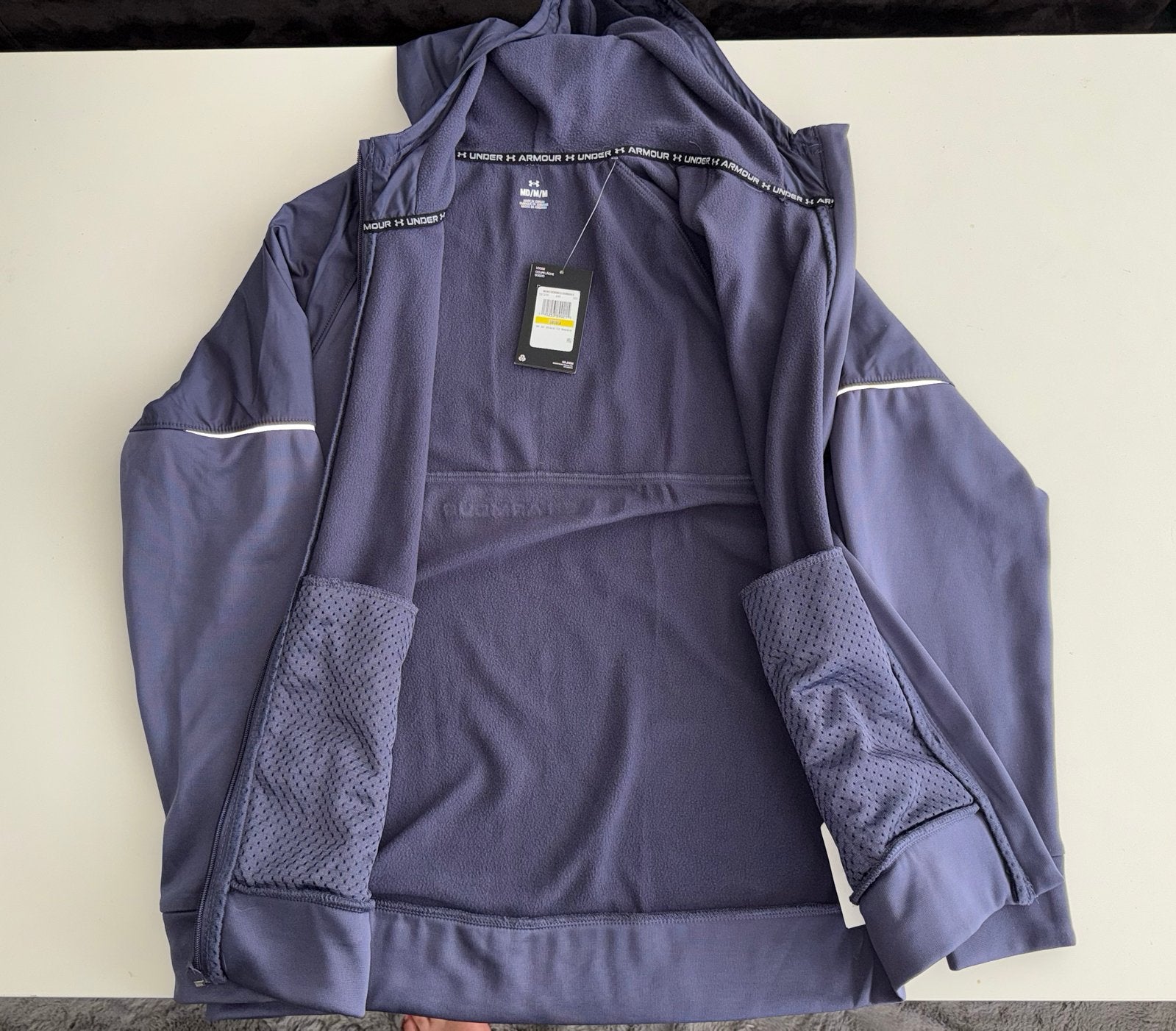 Under Armour Vest/Jas Maat M - ongedragen met label!, Ophalen of Verzenden, Zo goed als nieuw, Algemeen, Maat 48/50 (M)