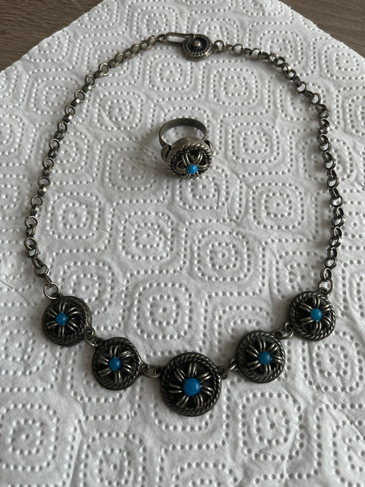 Handgemaakt set / ketting en ring, Ophalen of Verzenden, Zo goed als nieuw, Overige materialen