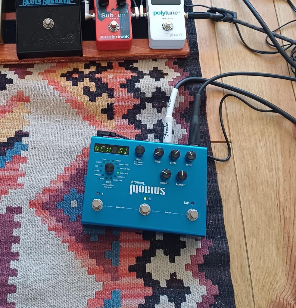 Strymon Mobius - Modulatie Multi-Effect Pedaal, Ophalen of Verzenden, Zo goed als nieuw, Multi-effect