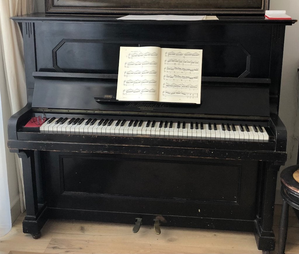 GRATIS AF TE HALEN: Antieke Duitse Piano (Th. Mann & Co), Muziek en Instrumenten, Ophalen, Gebruikt, Zwart, Piano
