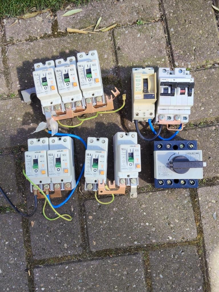 Partij Holec zekeringen en schakelaars, Doe-het-zelf en Verbouw, Elektra en Kabels, Gebruikt, Schakelaar, Ophalen of Verzenden