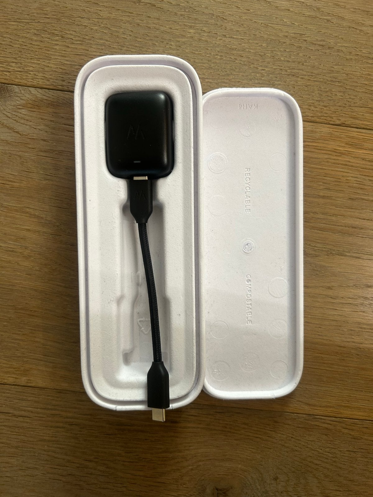 Whoop 5.0 Oplader + snoertje, Ophalen of Verzenden, Zo goed als nieuw, Zwart